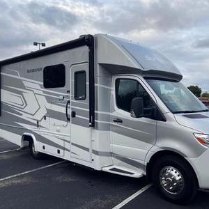 Luxury Modern <b>Mini</b> Lightweight Waterproof Expanded Off-Road Aluminum RV Motorhome Camper Caravan Independent Suspension Camping - Product Image 2