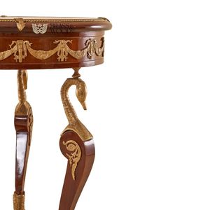 Table d'appoint ronde de luxe avec plateau en verre, incrustation artistique centrale et base en laiton doré ornée d'un cygne, pour la décoration intérieure haut de gamme des palais - Product Image 5