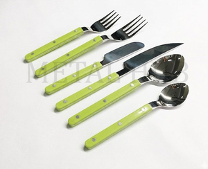 Juego de Cubiertos de Alta Calidad con Mango Verde Lima, Acero Inoxidable, Estilo Bistró, Acabado Plateado Espejo, Elegante Juego de 6 Piezas - Product Image 2