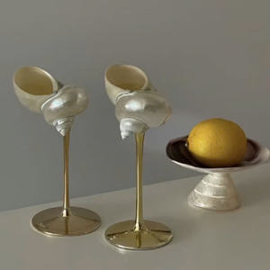 Gobelet en coquille de conque naturelle Superbe et unique en son genre Tasse Martini polie créative Une expérience de consommation vraiment unique - Product Image 6