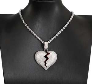 Colgante de corazón roto de diamante CZ Iced Out, colgante de Corazón Roto Micro Pave, colgante de corazón roto de Hip Hop, regalo de joyería para ella/él - Product Image 2