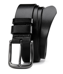 Cinturones de piel de vaca con logotipo personalizado Cinturones de cuero genuino de moda para hombres OEM personalizados y disponibles al por mayor - Product Image 1