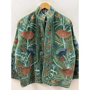 เสื้อแจ็คเก็ตกำมะหยี่ปักลายแบบกลับด้านได้ Gulbadan Forest สำหรับสุภาพสตรี เสื้อโค้ทเบลเซอร์ฤดูใบไม้ร่วง/ฤดูหนาว ไซส์ XXL ถึง 5XL ทำด้วยมือจากหนัง - Product Image 2