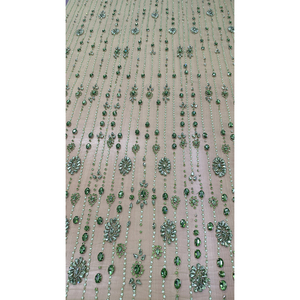 ผ้าหรูหรา Emerald Bloom ประดับคริสตัล 100% โพลีเอสเตอร์ ทอแบบลายดอกไม้ สินค้าพร้อมส่ง - Product Image 2