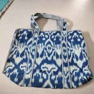 Sac fourre-tout matelassé en coton imprimé de luxe fait main pour femmes très demandé Grande capacité Durable - Product Image 5