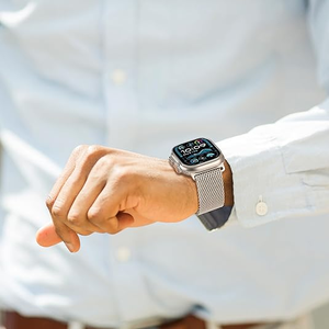 Milanese Lưới Vòng ban nhạc với có thể điều chỉnh dù kiểu khóa cho Apple Watch iWatch Ultra 2/Ultra/SE/Series 10/9/8/<span class=keywords><strong>7</strong></span>/6/5/4 - Product Image 5