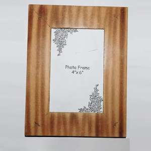 Cadre photo en bois de conception rustique moderne en résine pour le travail Tenture murale personnalisée ou dessus de table Article décoratif Nouveau style - Product Image 1