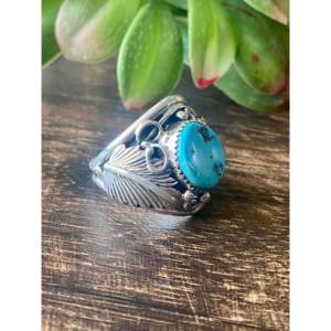 Anillo de Plata de Ley y Turquesa Kingman Hecho por Artesanos Navajo, Joyería Coleccionable Cultural, Talla 11 - Product Image 3