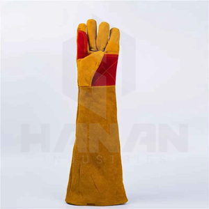 Gants de sécurité de soudage MIG en cuir fendu grain de vache anti-chaleur avec paume et pouce renforcés du Pakistan - Product Image 2