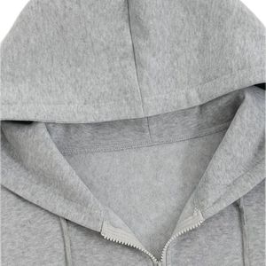 Sudadera con capucha gris hecha a medida para mujer 28 Número de grafiti Estilo de cremallera frontal Sudadera con capucha para mujer Ropa de calle Capucha con cordón Estilo moderno - Product Image 3