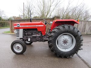 รถแทรกเตอร์ฟาร์ม Massey Ferguson 165 สีแดง สภาพดี 65 แรงม้า ขับเคลื่อน 2 ล้อ เกียร์ธรรมดา สำหรับเครื่องยนต์ดีเซล พร้อมอะไหล่หลัก - Product Image 5