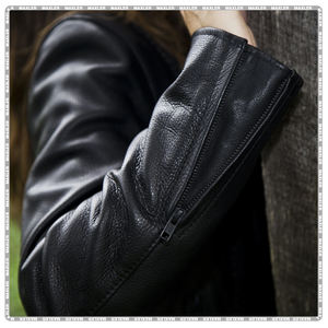 Chaqueta de cuero de motocicleta aprobada por CE para Mujer | Chaqueta de motociclista duradera con estilo | Chaqueta de cuero para montar - Product Image 6