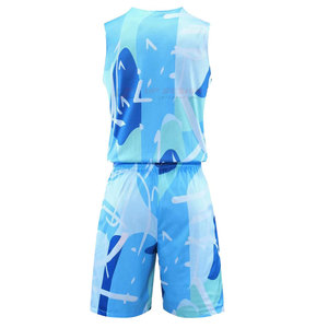 Uniforme de Baloncesto Sublimado de Alta Calidad, Transpirable, para Adultos, Color Personalizado, Precio Económico al por Mayor, Hecho en Pakistán - Product Image 6