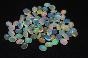 Pierres précieuses d'opale éthiopienne à facettes attrayantes pierres précieuses d'opale en vrac belle pierre précieuse d'opale de feu à des fins de bijoux - Product Image 4