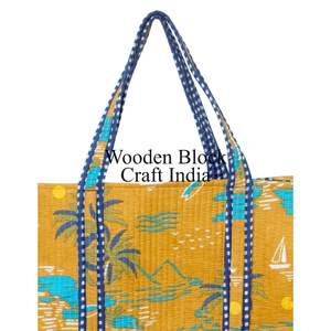 Bolsas de tela de algodón hechas a mano con estampados vibrantes, elegantes, ecológicas y para uso diario o para regalar a mujeres. - Product Image 2
