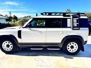 รถแลนด์โรเวอร์ ดีเฟนเดอร์ 110 เอส รุ่นฉลองครบรอบ 30 ปี ปี 2023 มือสอง พวงมาลัยซ้าย/ขวา - Product Image 3