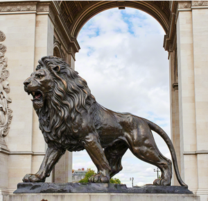 맞춤형 청동 사자 동상 조각 다이 커팅 인쇄 전기도금 황동 인형 주조 기술 작은 장식 - Product Image 1