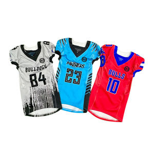 Camiseta de fútbol americano para hombres/jóvenes, transpirable sublimada tela de poliéster, fabricante de uniformes de fútbol personalizados en Pakistán - Product Image 5