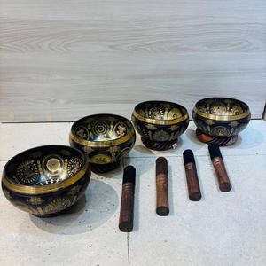Bol chantant en métal d'inspiration himalayenne pour la guérison des chakras et la thérapie par le bain sonore Produit artisanal bouddhiste - Product Image 3