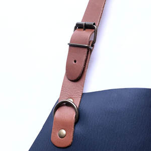 HAMII VÊTEMENTS Tablier en cuir imperméable et résistant à l'huile Protection du travail unisexe PVC résistant à l'usure Couleurs et logo personnalisés Service OEM - Product Image 4