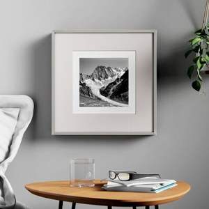 Minimalist Aluminum <b>Photo</b> <b>Frame</b> <b>with</b> Customized Logo for Modern Home Decor for Eco-Friendly Finish Stylish Display Solution - Product Image 1