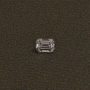 Diamante cultivado en laboratorio de corte esmeralda de 0,7 quilates CVD EF Color certificado piedra suelta IGI certificada para múltiples usos - Product Image 1