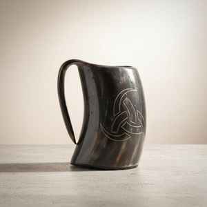 Taza de cuerno vikingo para beber ecológica, diseño náutico, estilo Animal, grabado, acabado pulido, artesanía Natural - Product Image 1
