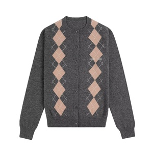 Cardigan en tricot pour femme, manches longues, col rond, boutonné, motif Argyle, doux et chaud, pour l'hiver et l'automne, style décontracté, tricot tendance - Product Image 1