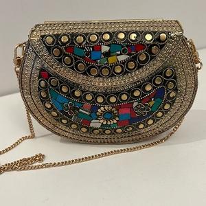 Sac à main de luxe en pierre, design artisanal, argenté, pour soirée, prêt à expédier, en résine, mosaïque en laiton avec métal - Product Image 6