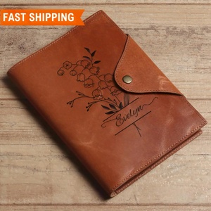 สมุดโน้ตหนังสำหรับเดินทางแบบส่วนตัวสำหรับผู้หญิงของขวัญวันครูสำหรับคุณแม่งานฝีมือหนังแกะสลักตามสั่ง - Product Image 5