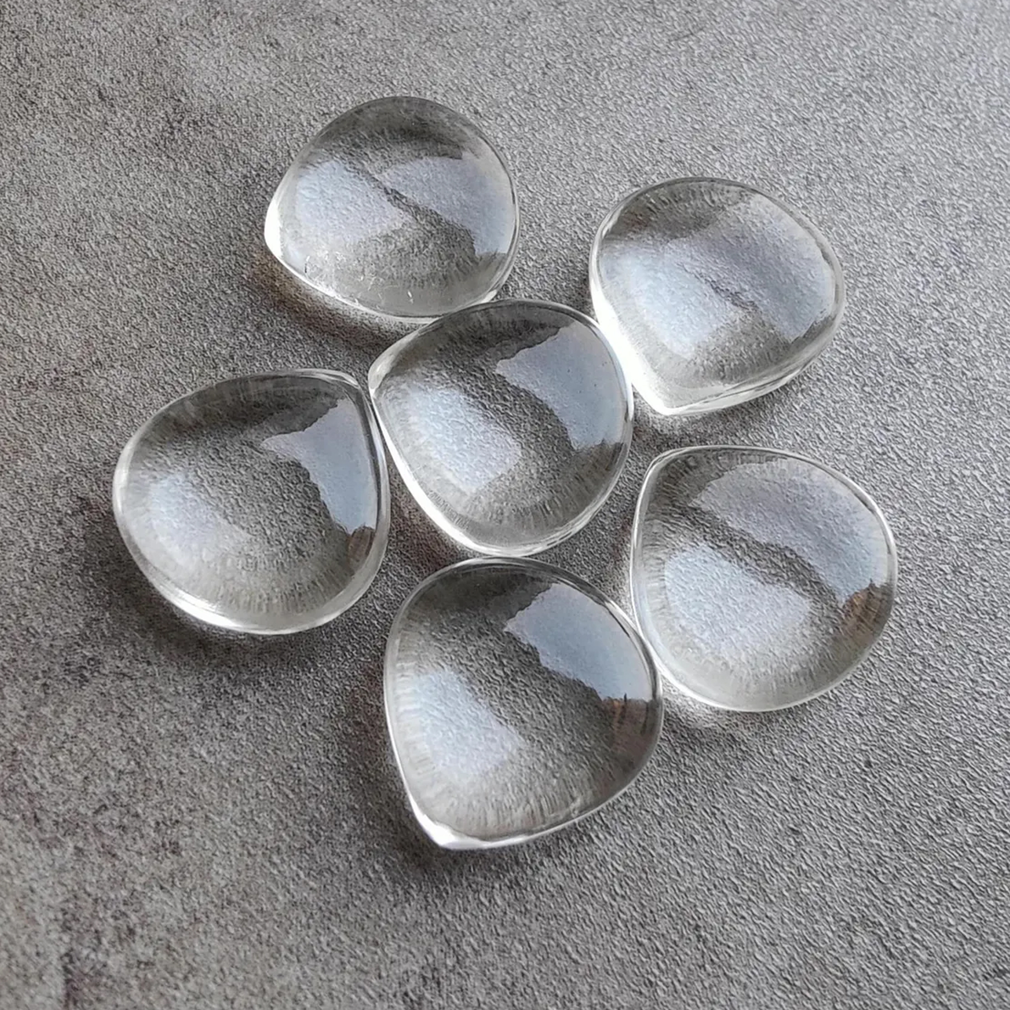 เหมือนในรูป