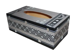 กล่องทิชชู่พิมพ์ลายขนนกสี่เหลี่ยมดีไซน์เนอร์สำหรับห้องนั่งเล่นพื้นที่รับประทานอาหารและของตกแต่งสำนักงานด้วยลวดลายที่เป็นเอกลักษณ์จากอินเดีย - Product Image 6