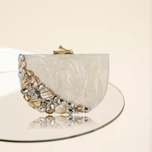 Embrague de resina con adorno de trabajo de piedra metálica y bolsos bordados para niñas estilo de moda nupcial mejor por artesanía de media luna - Product Image 4