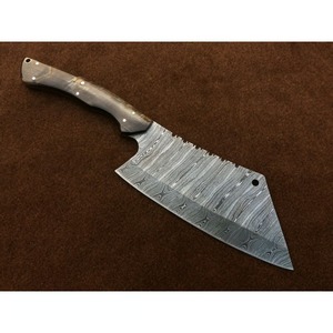 Cuchillo de cocina de estilo japonés hecho a mano, cuchillo de chef de acero de Damasco de alta calidad con mango de cuerno, producto personalizado. - Product Image 6