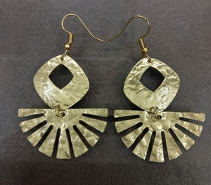 Pendientes de moda pendientes de latón hechos a mano para mujer - Product Image 2