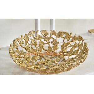 Hammered <b>White</b> Powder Coated Home Decorative <b>Side</b> <b>Table</b> Flower Vases Leaf Designing Gold Polished Metal Brass Flower Vase - Product Image 3