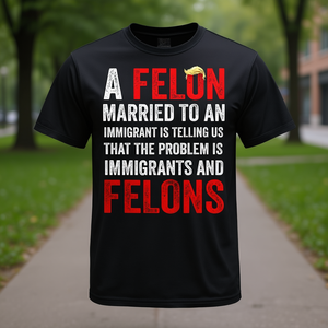 T-shirt promozionale con la scritta 'Problema dell'immigrante criminalizzato' - Product Image 3