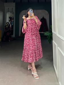 Meilleure qualité Robe unique et de créateur pour vêtements de fête d'anniversaire disponible au prix de gros de l'Inde - Product Image 2