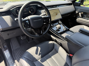 Land Rover Range Rover Sport P530 First Edition AWD 2023 Negro Impecable, Volante a la Izquierda, Asientos de Cuero Usados, Navegación, Calefacción, ACC - Product Image 2
