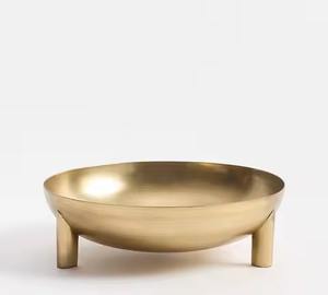 ชามใส่ผลอินทผลัมโลหะเคลือบทอง เหมาะสำหรับการจัดโต๊ะสไตล์ราชวงศ์และการเสิร์ฟผลอินทผลัมแบบอาหรับที่น่าประทับใจ - Product Image 4