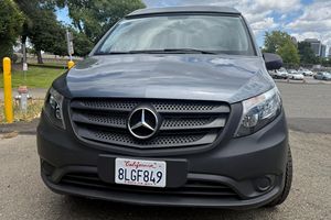 Auto Usado Confiable, Mercedes-Benz Metris 2018 - Product Image 2