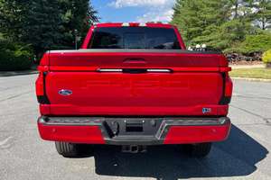 Furrd F-150 Lightning Lariat 2022, Gasolina, Bajo Kilometraje - Product Image 4