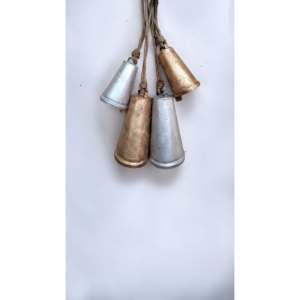 Campanas de vaca gigantes de hierro rústico de 3 piezas, estilo antiguo, para decoración navideña de patio exterior - Product Image 4