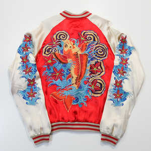 Veste en toile Sukajan avec motif d'art de tatouage japonais classique de couleur orange pop, motif de carpe koi en ascension, vague de Hokusai, service OEM personnalisé - Product Image 1