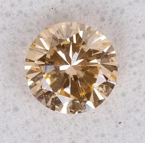 Diamant de laboratoire de couleur orange fantaisie certifié IGI personnalisé pour la fabrication de bijoux, pierres brutes directement du fabricant - Product Image 1