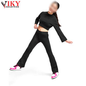 Ropa de calle para mujer, jersey con capucha de Color negro completo, chándal de estilo acampanado con logotipo personalizado de VIKY INDUSTRIES - Product Image 2