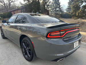 Dodge Charger 2023 d'occasion en excellent état - Product Image 4