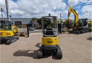 Nouvelle mini-pelle Wacker Neuson ET18 avec moteurs Cummins Yanmar Volvo, vannes hydrauliques Hydac, vérins hydrauliques Hawe – Essentiel - Product Image 3