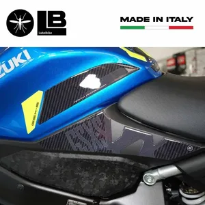 Kit Adesivi 3D per Serbatoio Moto Suzuki GSX-S 950 2021-25, Compatibili con Modelli 2021-25 - Product Image 3