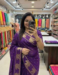 Sari indien en pur mousseline de viscose pour femme avec bordure jacquard éléphant tissée et franges de pallu - Product Image 5